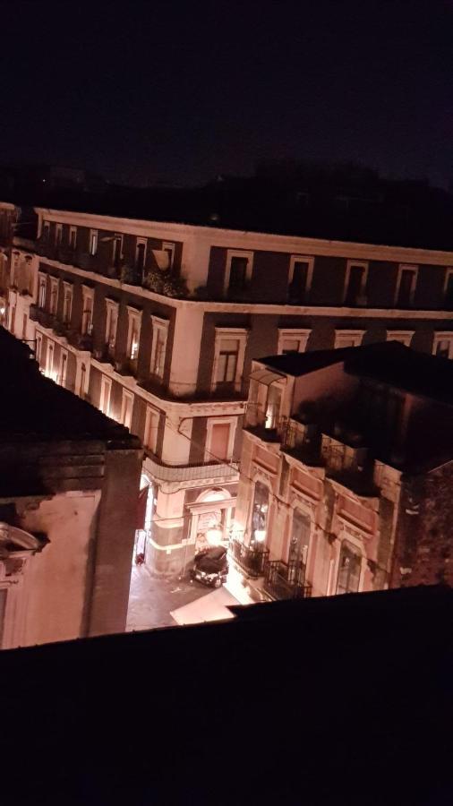 Bellini Apartment Catania Bagian luar foto