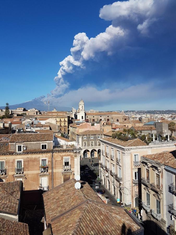 Bellini Apartment Catania Bagian luar foto